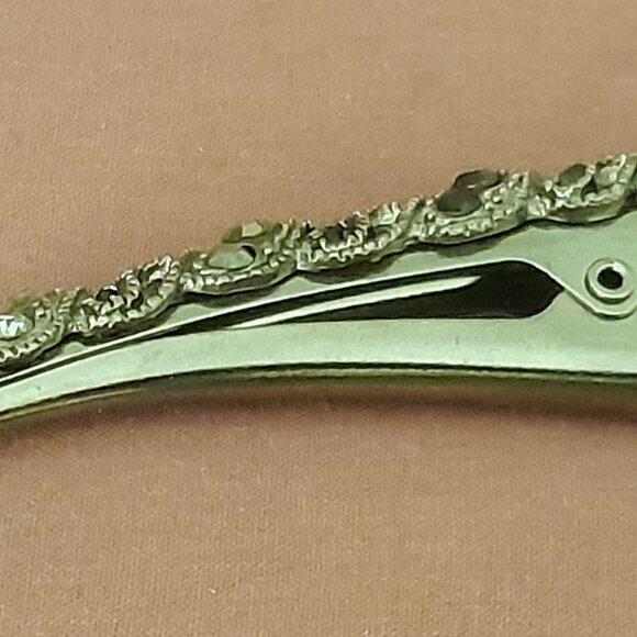 Studded Duck Bill/Alligator Hair Clip - Picture 2 of 5